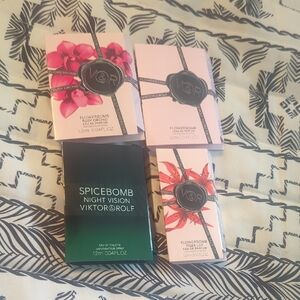 Viktor & Rolf Perfume Sample Set. You Get 4 🩷